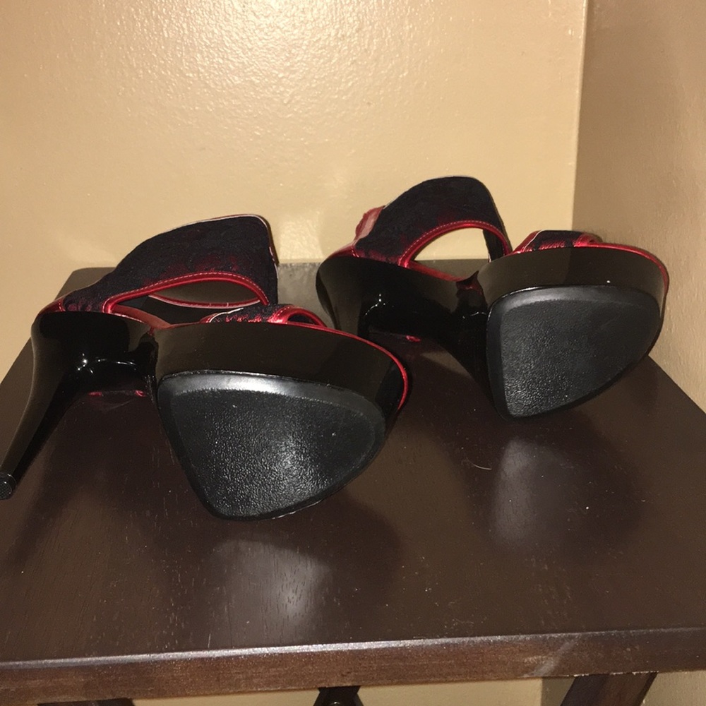 Heels - Picture 2 of 2